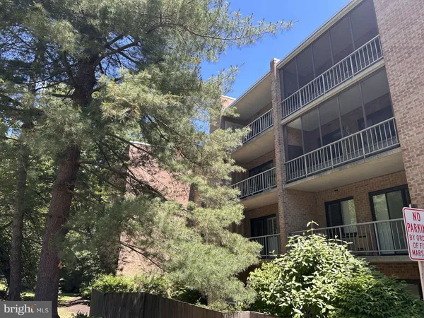 $228,900 | 1637 Oakwood Drive, Unit CONDO 321, Penn Valley, PA 19072