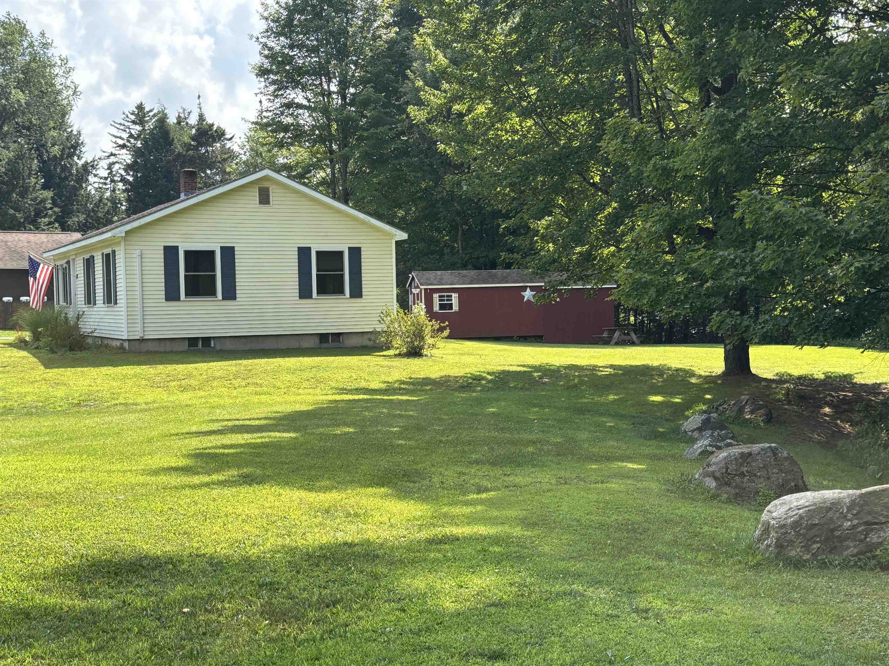 88 Woodsedge Road Morristown, VT 05661 - Photo 5 of 27