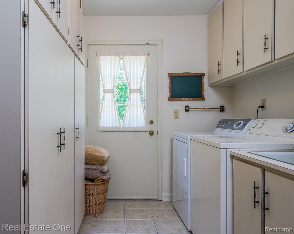 5317 Aintree Road Rochester, MI 48306 - Photo 22 of 34 5317 Aintree, Rochester MI, Koteles, 06-10-15-945.jpg