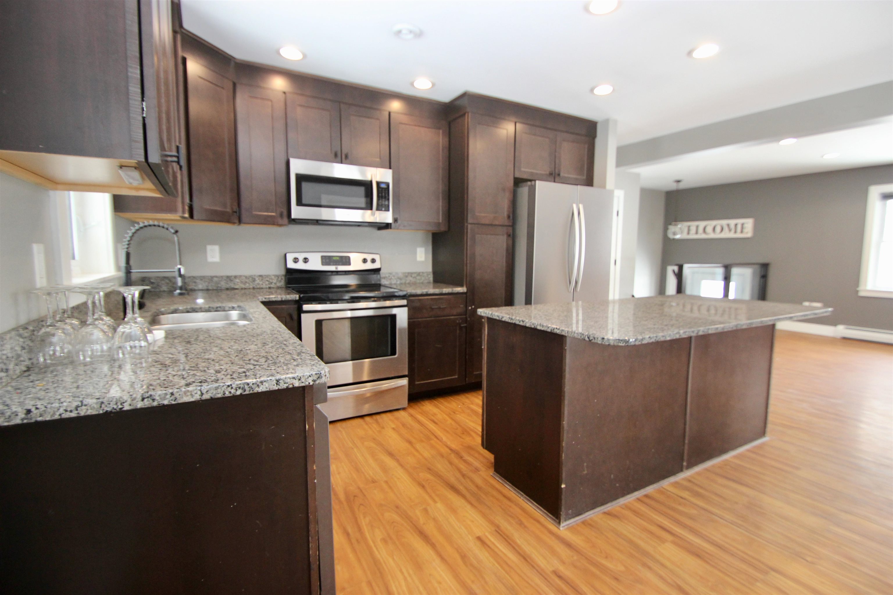 67 Clifton Street Barre, VT 05641 - Photo 4 of 23