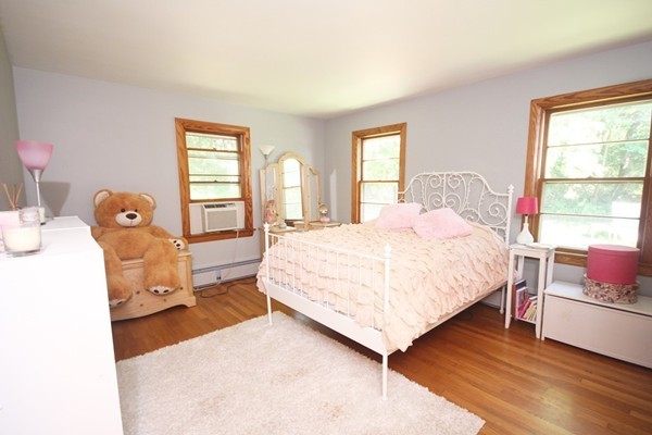 83 Robert Road Marblehead, MA 01945 - Photo 14 of 19 Gallery Image 14