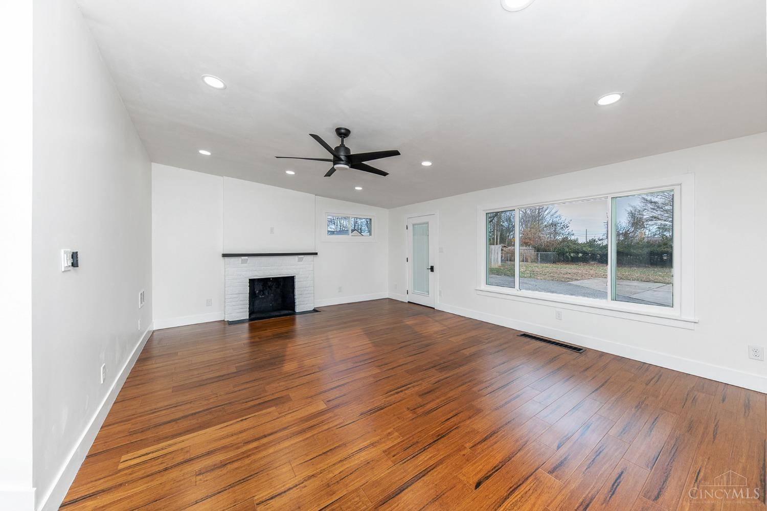 8992 Plainfield Road Cincinnati, OH 45236 - Photo 19 of 48 Gallery Image 19