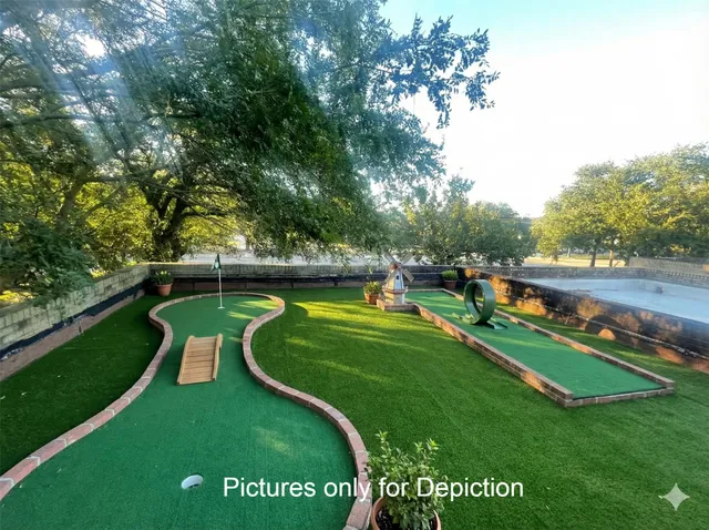 $399,000 | 4560 Bellaire Boulevard, Bellaire, TX 77401