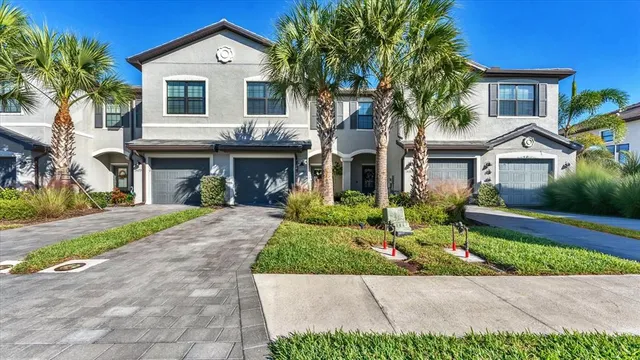$359,900 | 15183 Lyla Terrace, Bradenton, FL 34211