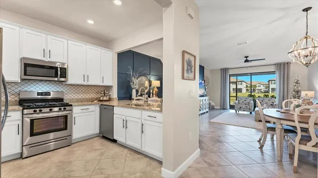 $359,900 | 15183 Lyla Terrace, Bradenton, FL 34211