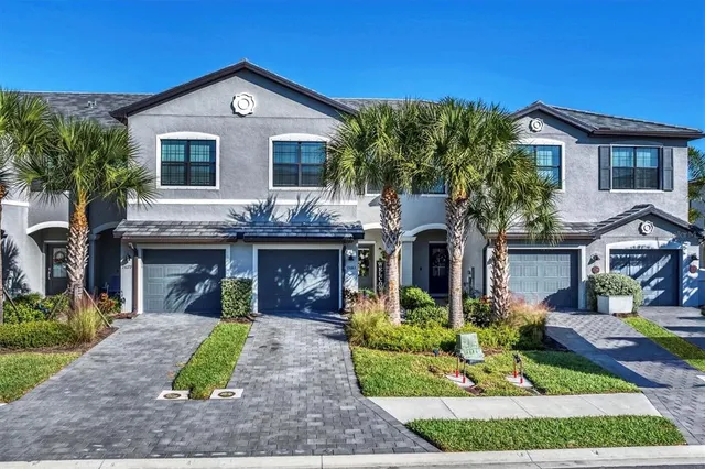 $359,900 | 15183 Lyla Terrace, Bradenton, FL 34211