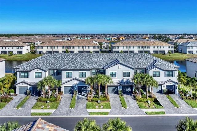 $359,900 | 15183 Lyla Terrace, Bradenton, FL 34211