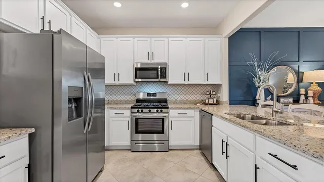 $359,900 | 15183 Lyla Terrace, Bradenton, FL 34211