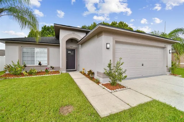 $2,600 | 6401 Pine Top Way, Wesley Chapel, FL 33545