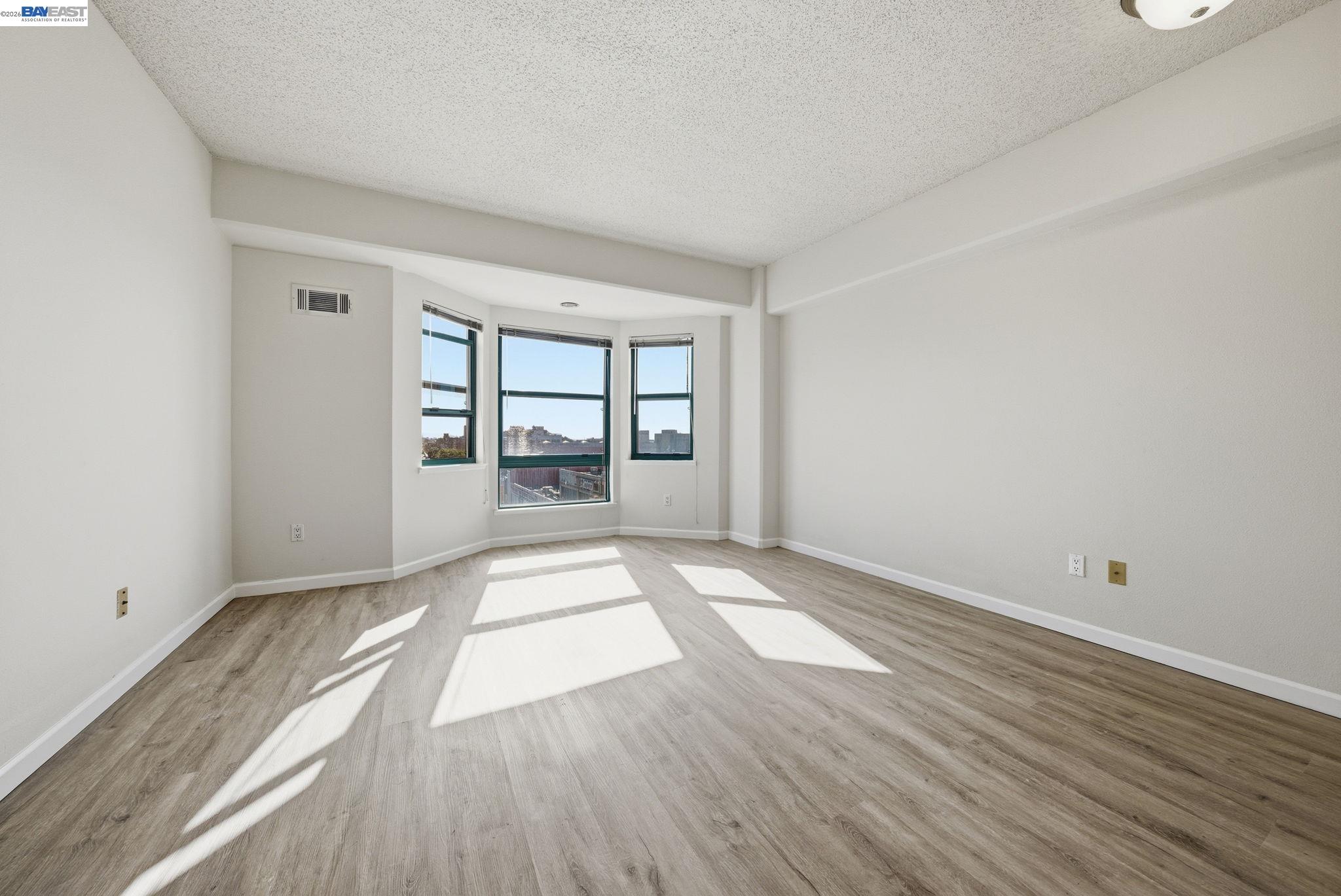 989 Webster Street, Unit 443 Oakland, CA 94607 - Photo 11 of 44