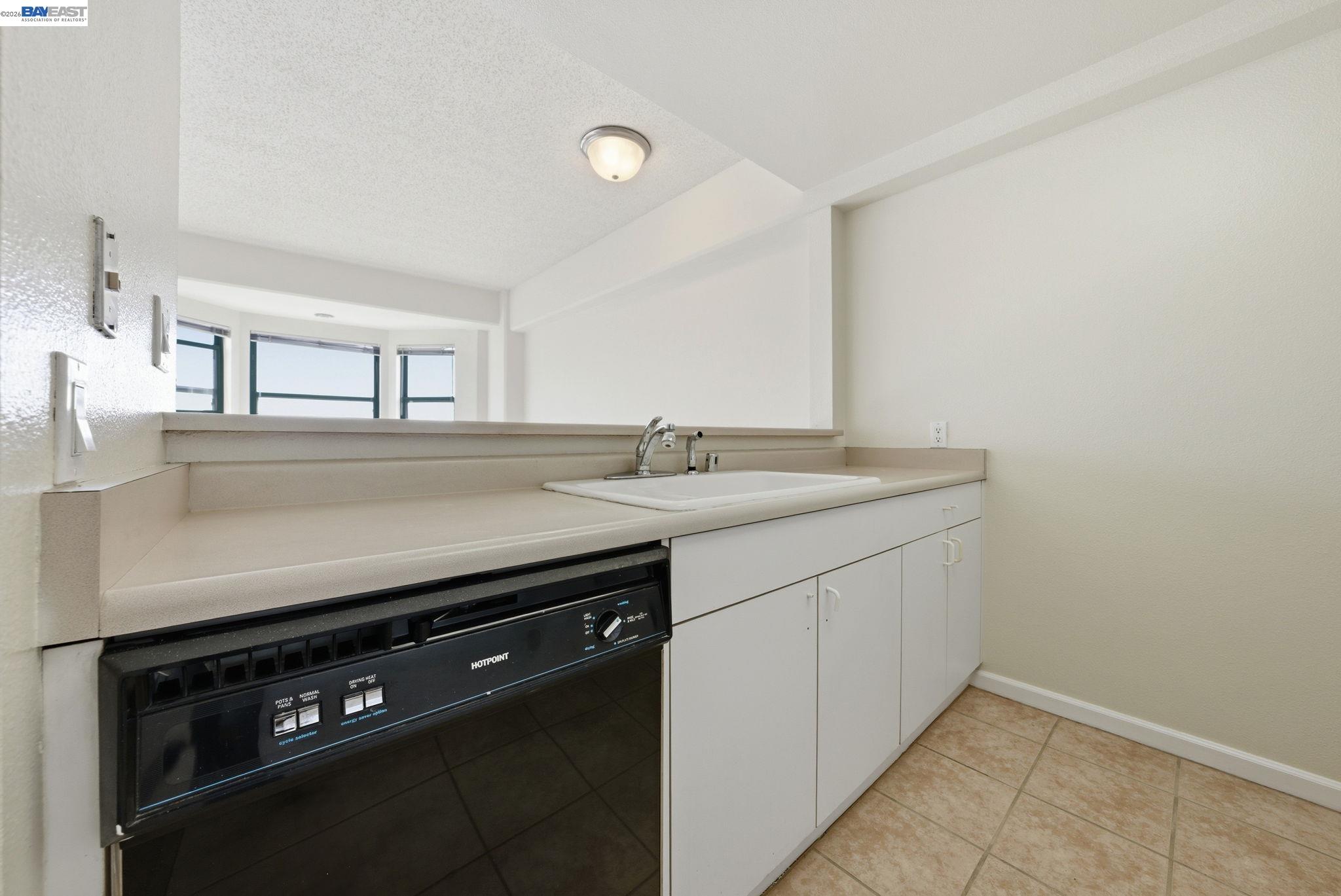 989 Webster Street, Unit 443 Oakland, CA 94607 - Photo 24 of 44