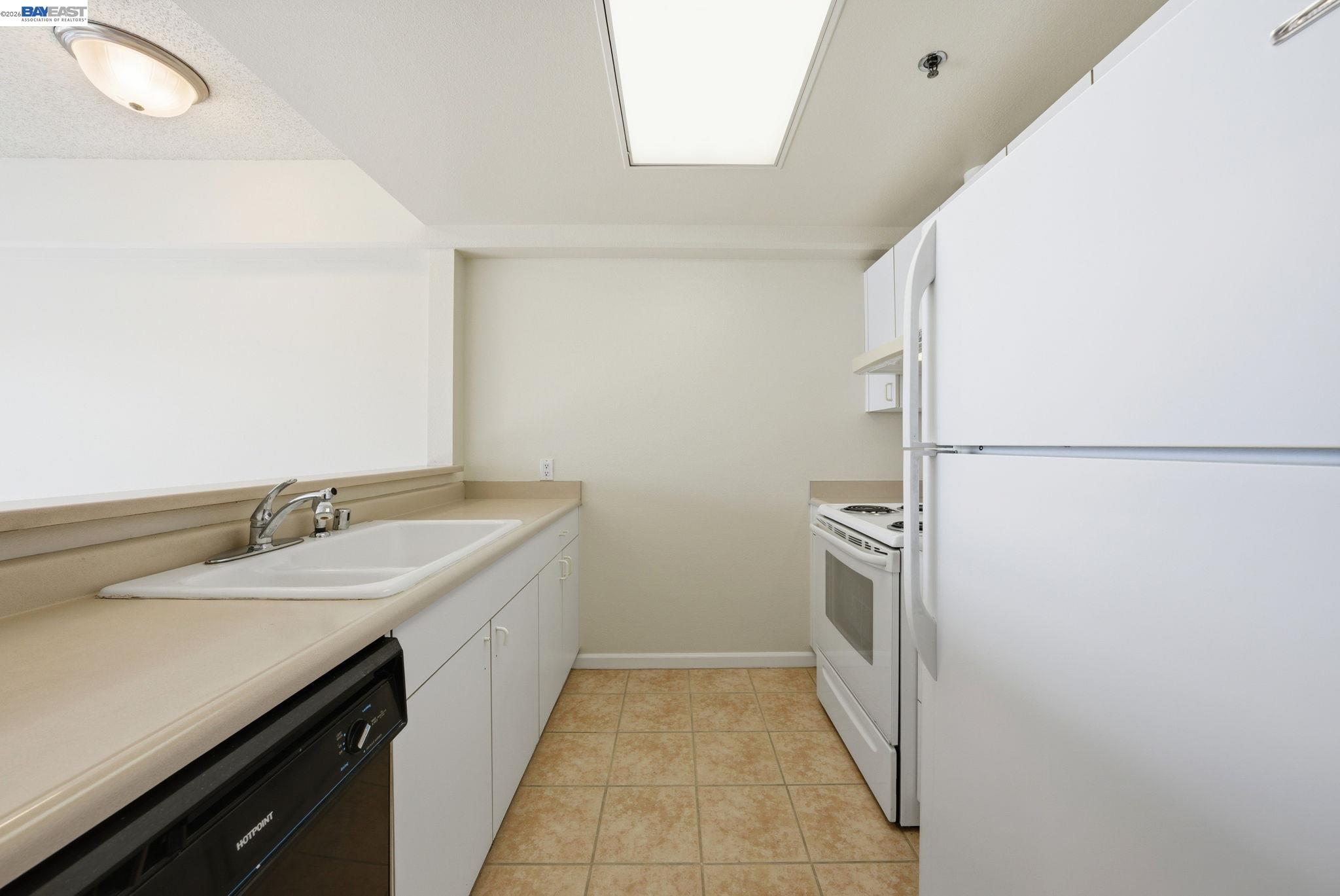 989 Webster Street, Unit 443 Oakland, CA 94607 - Photo 7 of 44