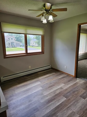 $290,000 | 404 3rd Avenue, Raymond, MN 56282