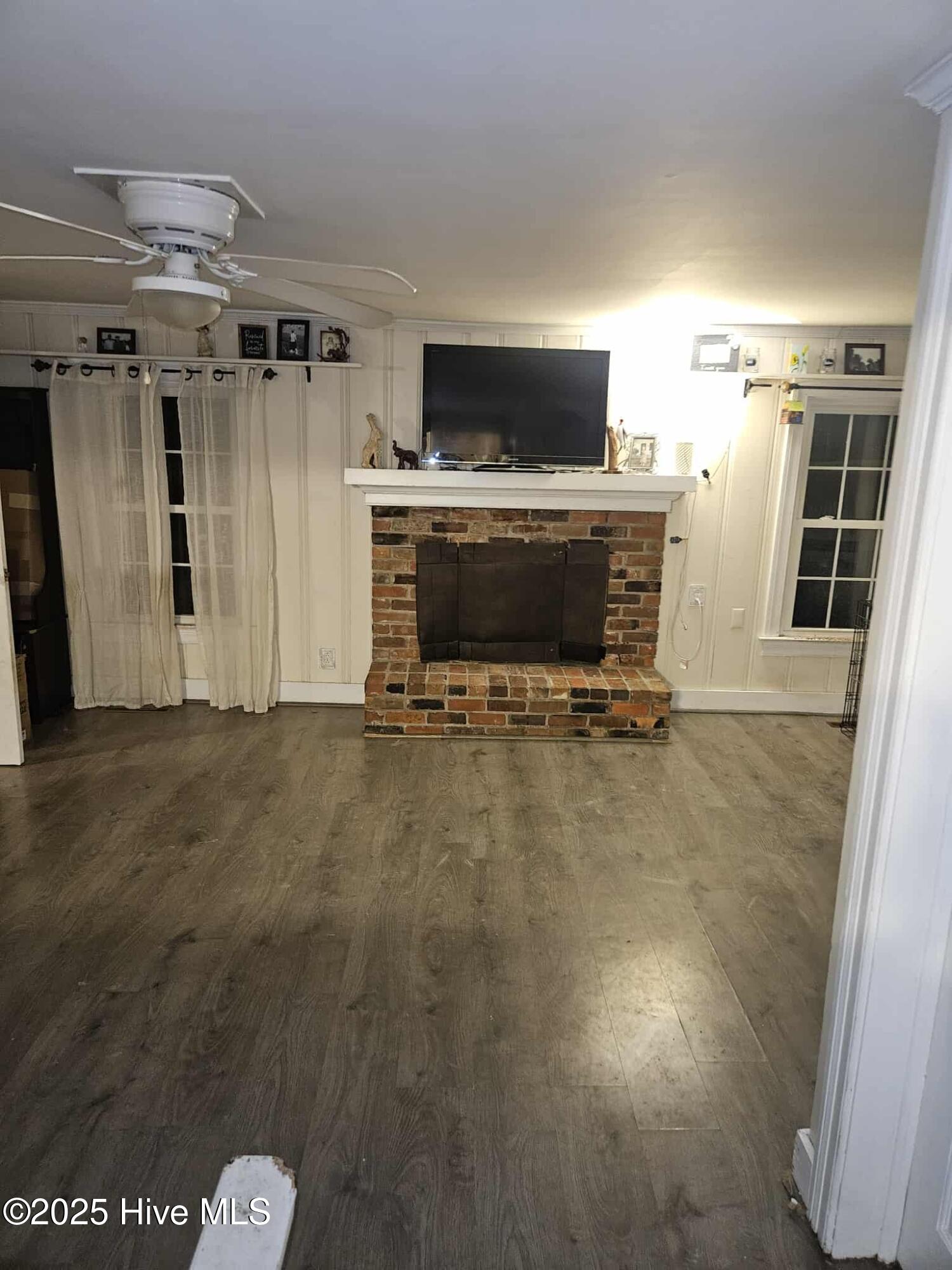 2906 Rouse Road Kinston, NC 28504 - Photo 2 of 34 Messenger_creation_45D0F34B-BACD-4296-A4