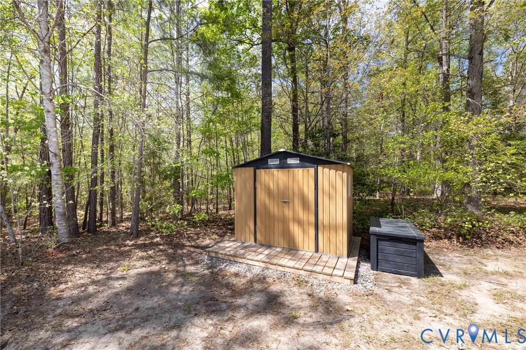 15618 Rowlett Road Chesterfield, VA 23838 - Photo 25 of 29 a view of a back yard