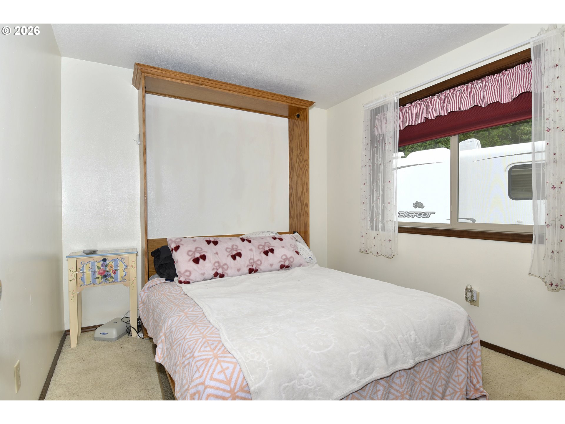 18190 Davis Street Sandy, OR 97055 - Photo 27 of 35 Bedroom