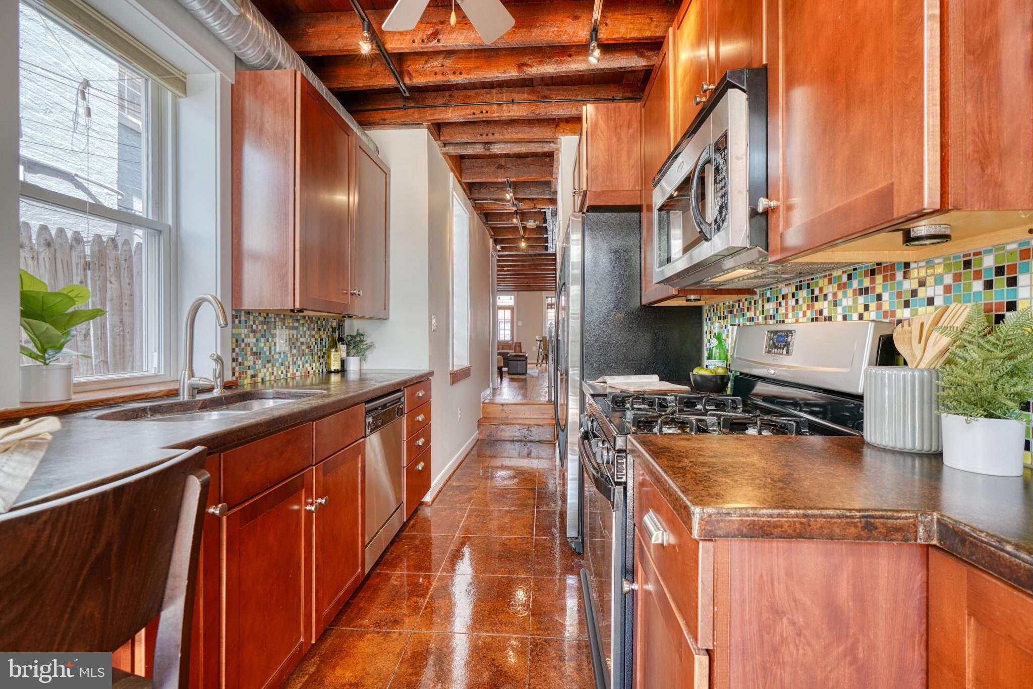 1446 Riverside Avenue Baltimore, MD 21230 - Photo 17 of 60