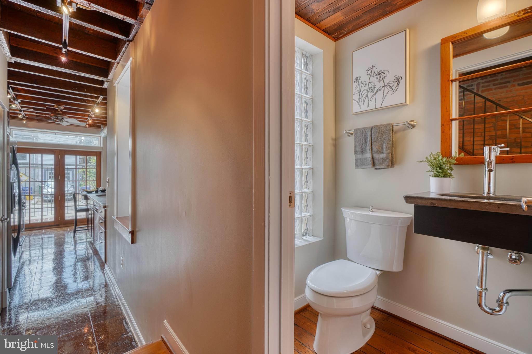 1446 Riverside Avenue Baltimore, MD 21230 - Photo 10 of 60 First Floor Half Bath