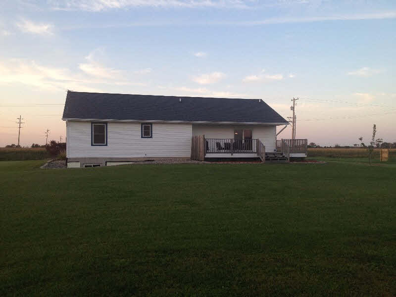 1546 Lauria Road Kawkawlin, MI 48631 - Photo 2 of 6