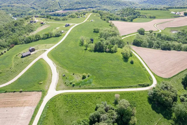 $60,000 | 52454 Klema Lane, Wauzeka, WI 53826