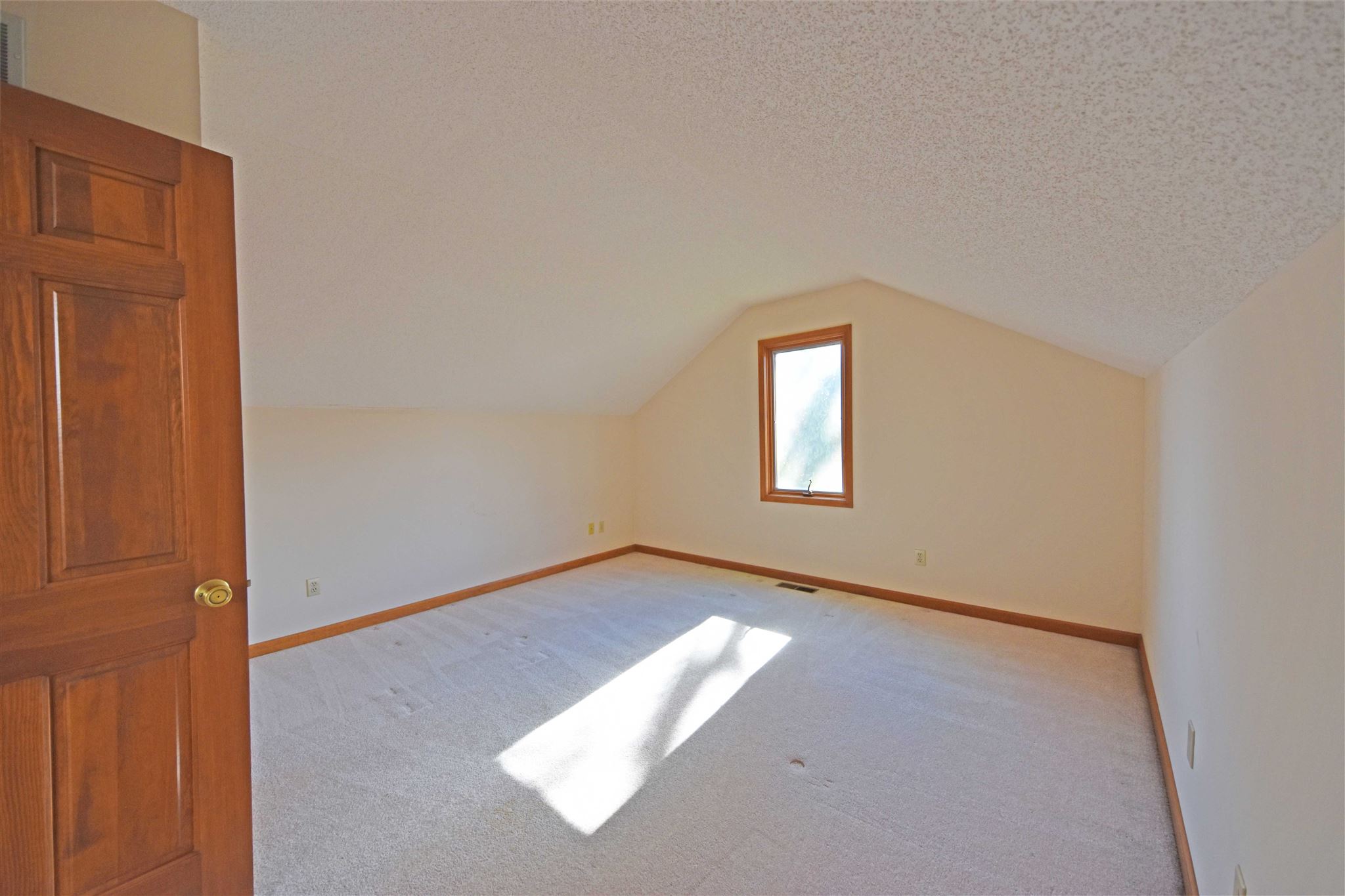 6122 Spring Pond Road Fort Wayne, IN 46845 - Photo 22 of 29