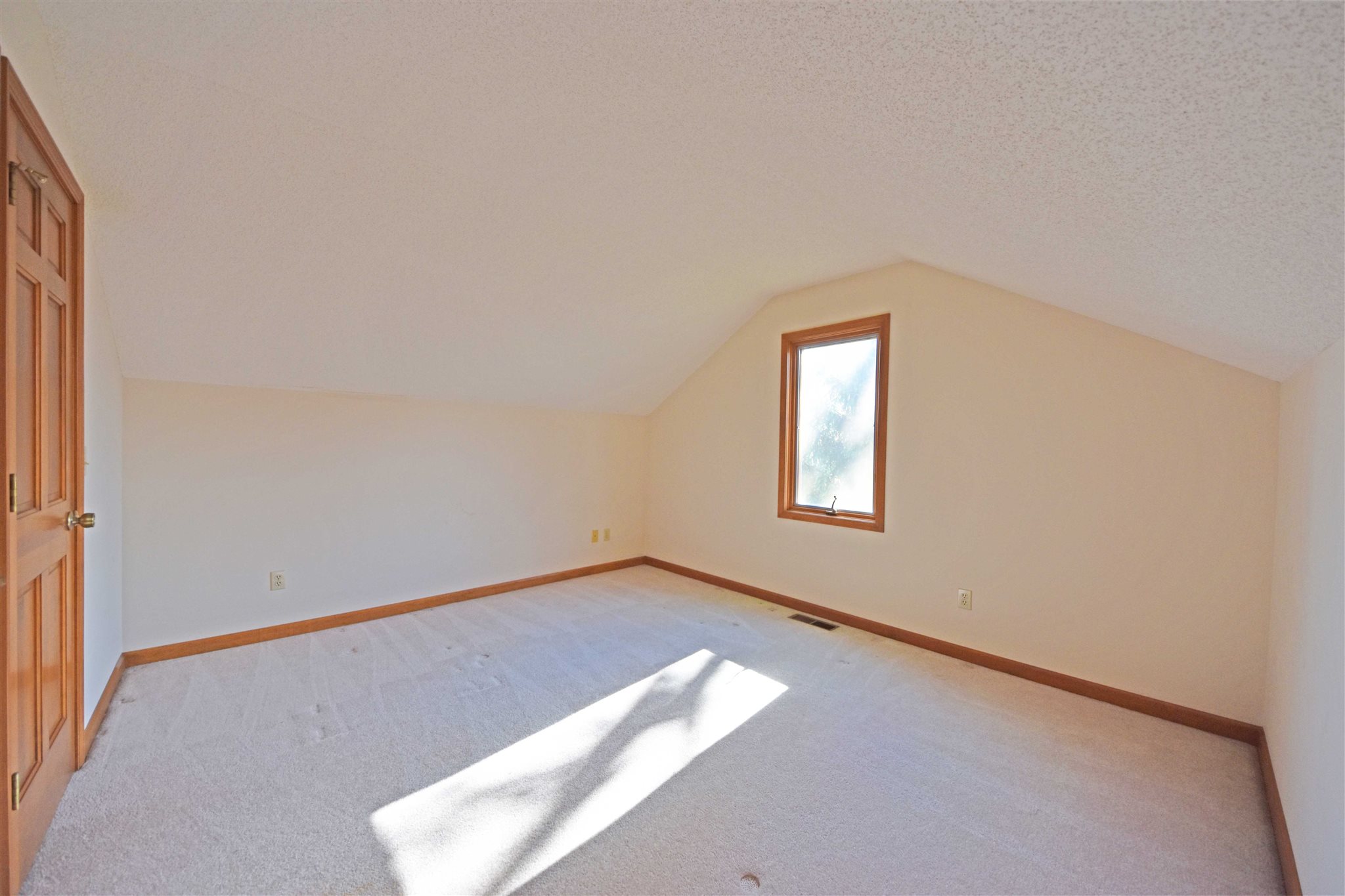 6122 Spring Pond Road Fort Wayne, IN 46845 - Photo 23 of 29