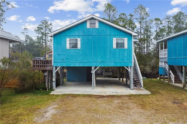 $200,000 | 4254 1st Street, Bay St. Louis, MS 39520