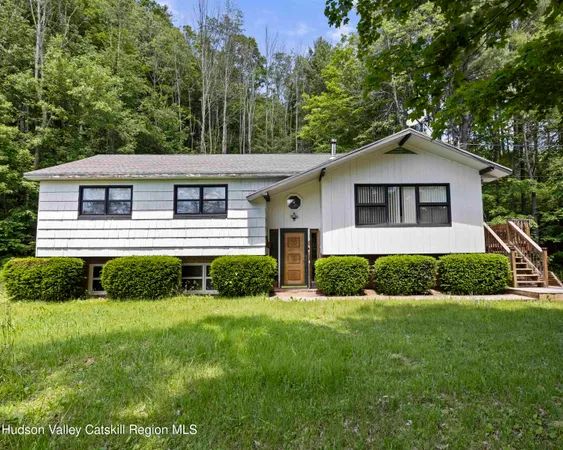 $469,000 | 14042 Highway 23, Prattsville, NY 12468