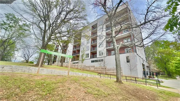 $226,000 | 525 Parkway Drive Northeast, Unit 110, Atlanta, GA 30308