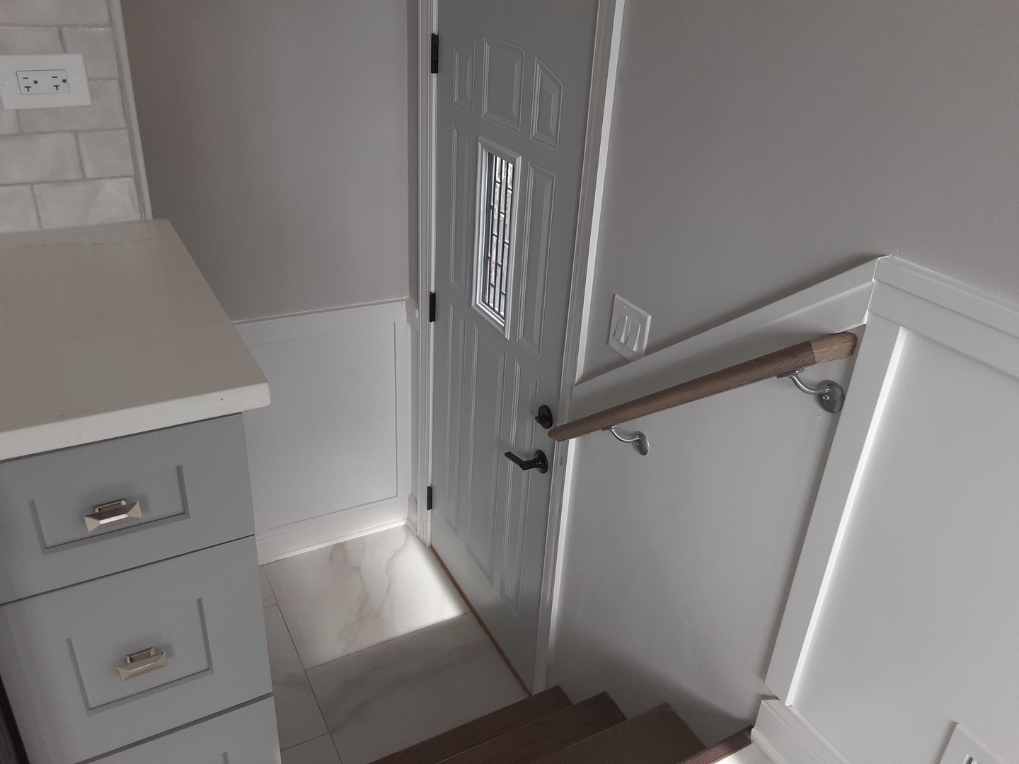 1417 Lee Boulevard Berkeley, IL 60163 - Photo 15 of 24 a view of walk in closet