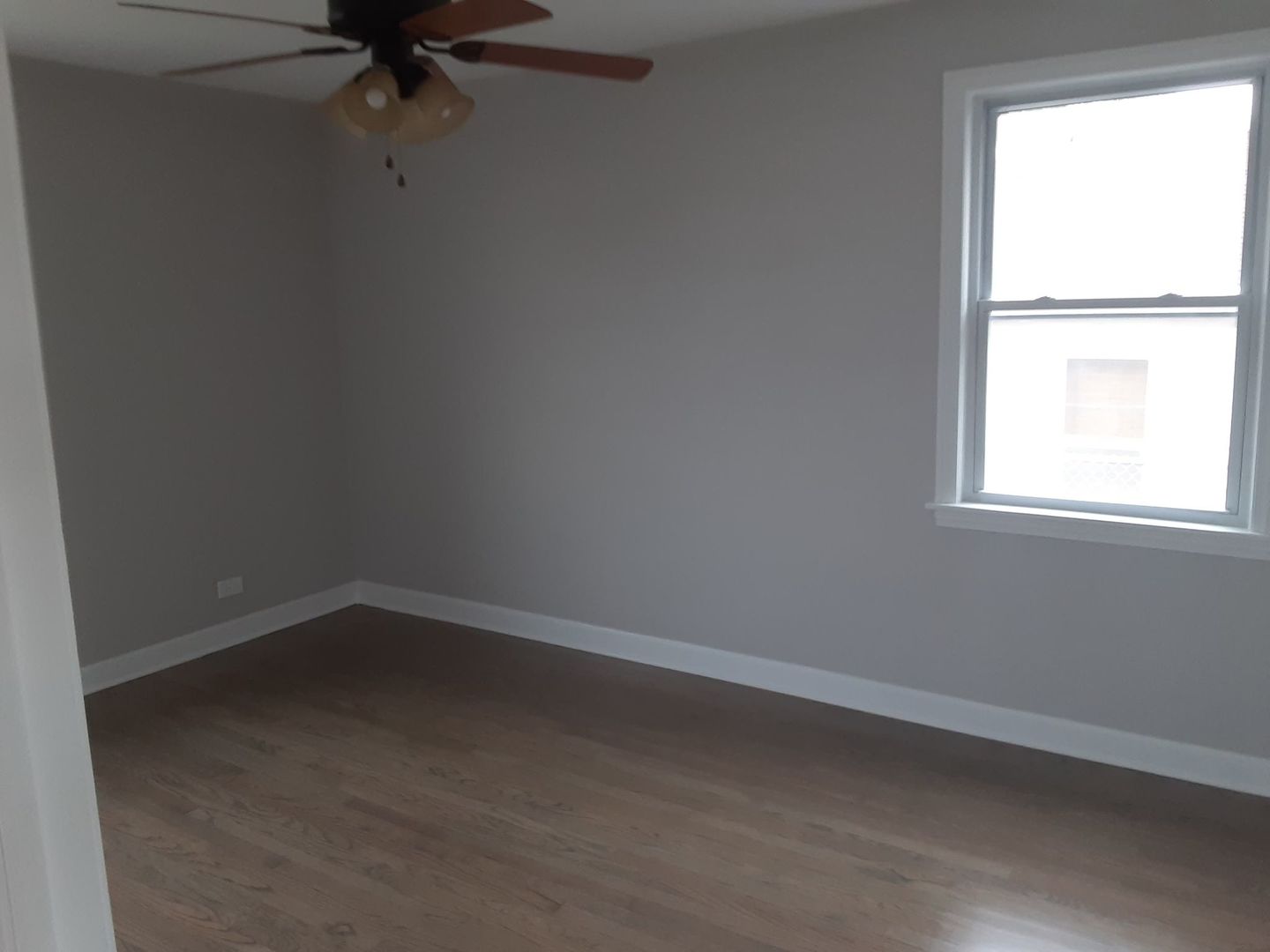 1417 Lee Boulevard Berkeley, IL 60163 - Photo 10 of 24 an empty room with a window