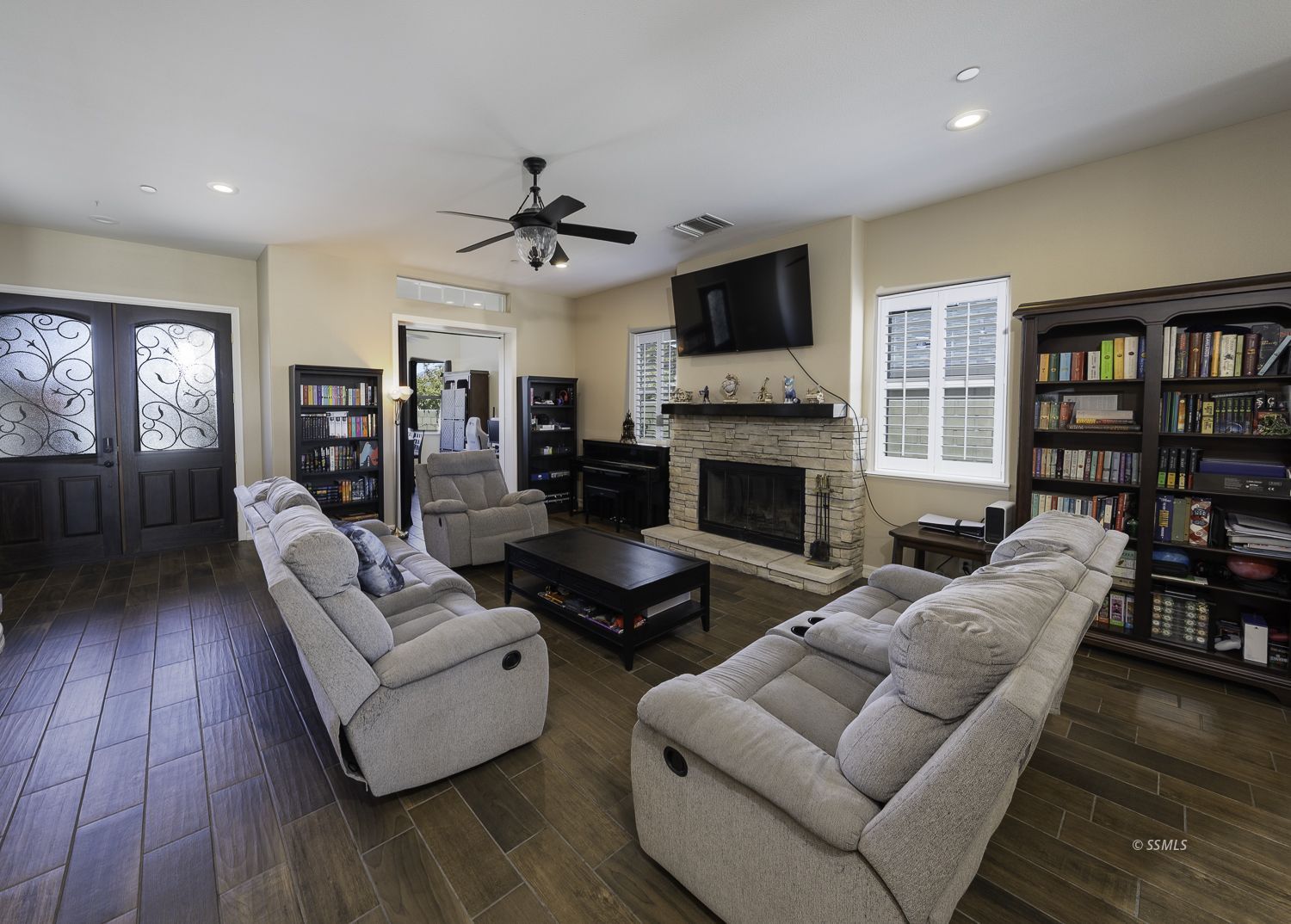 801 Emma Way Ridgecrest, CA 93555 - Photo 8 of 47