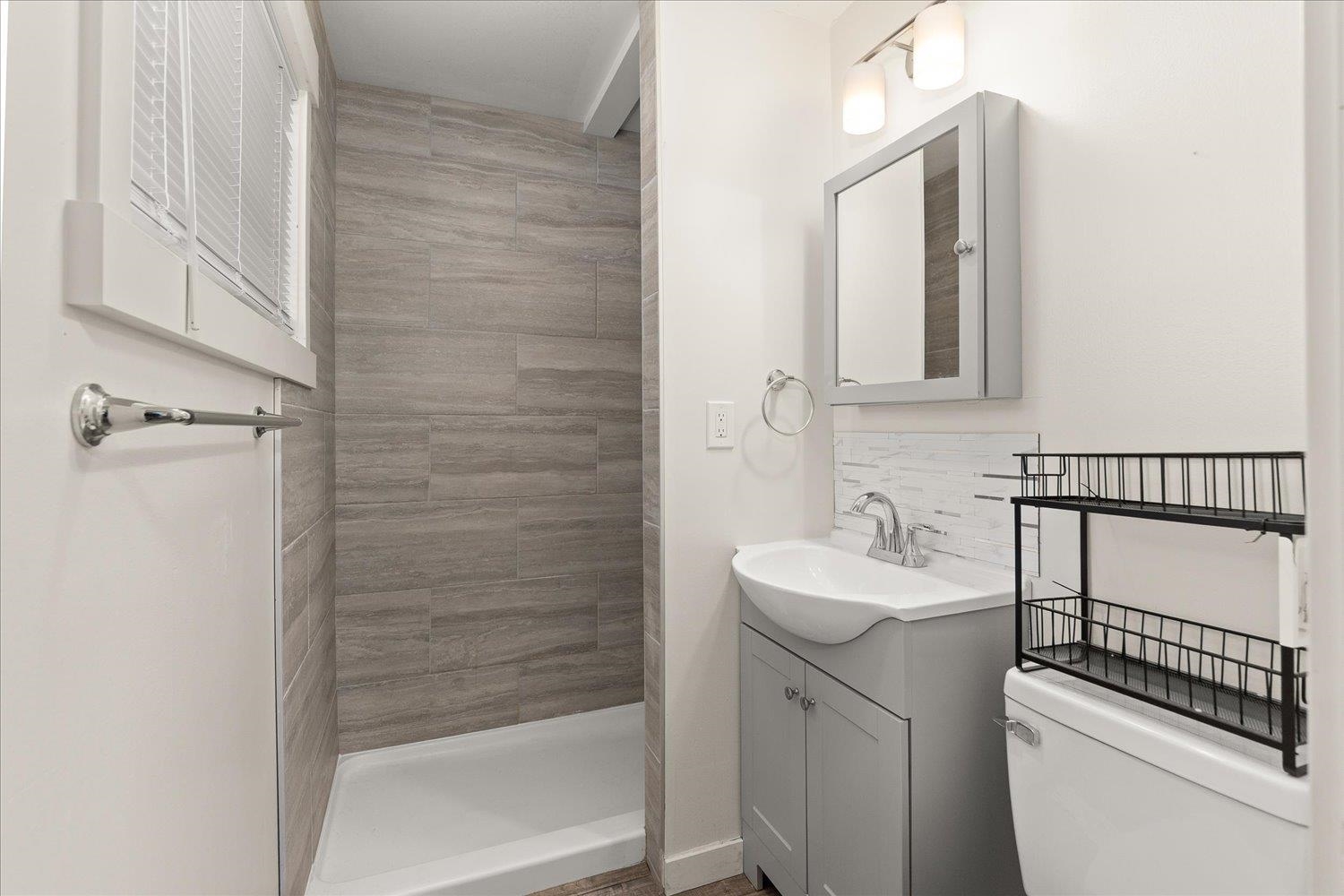 9115 North Wall Street Spokane, WA 99218 - Photo 9 of 25