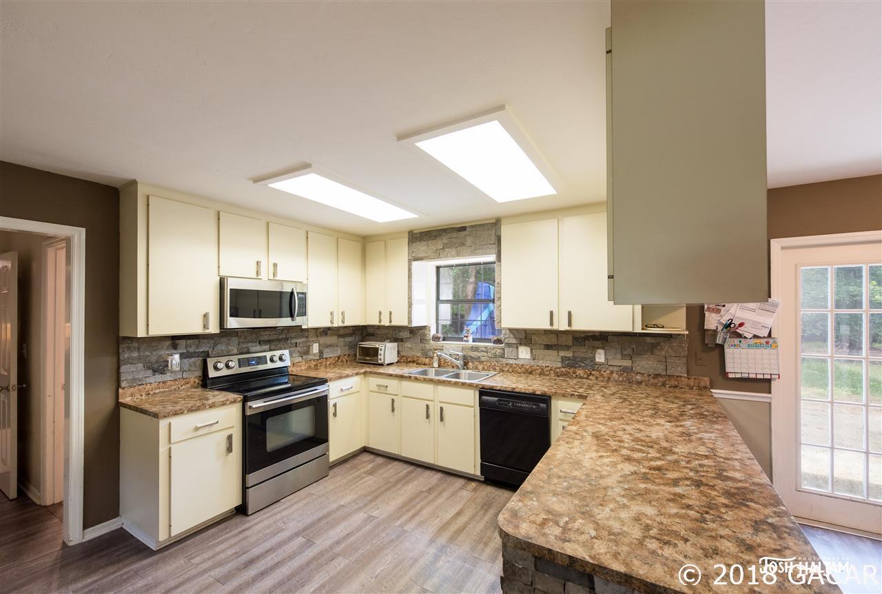 3714 Southwest 56 Road Gainesville, FL 32608 - Photo 8 of 29