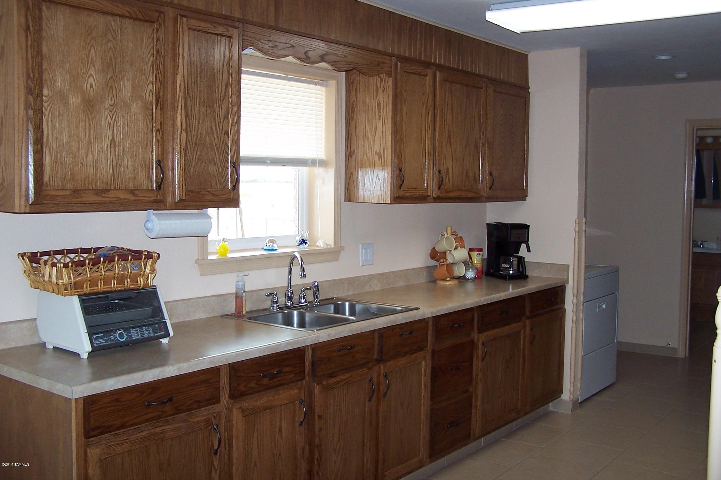 8405 South Anderson Road Willcox, AZ 85643 - Photo 9 of 37