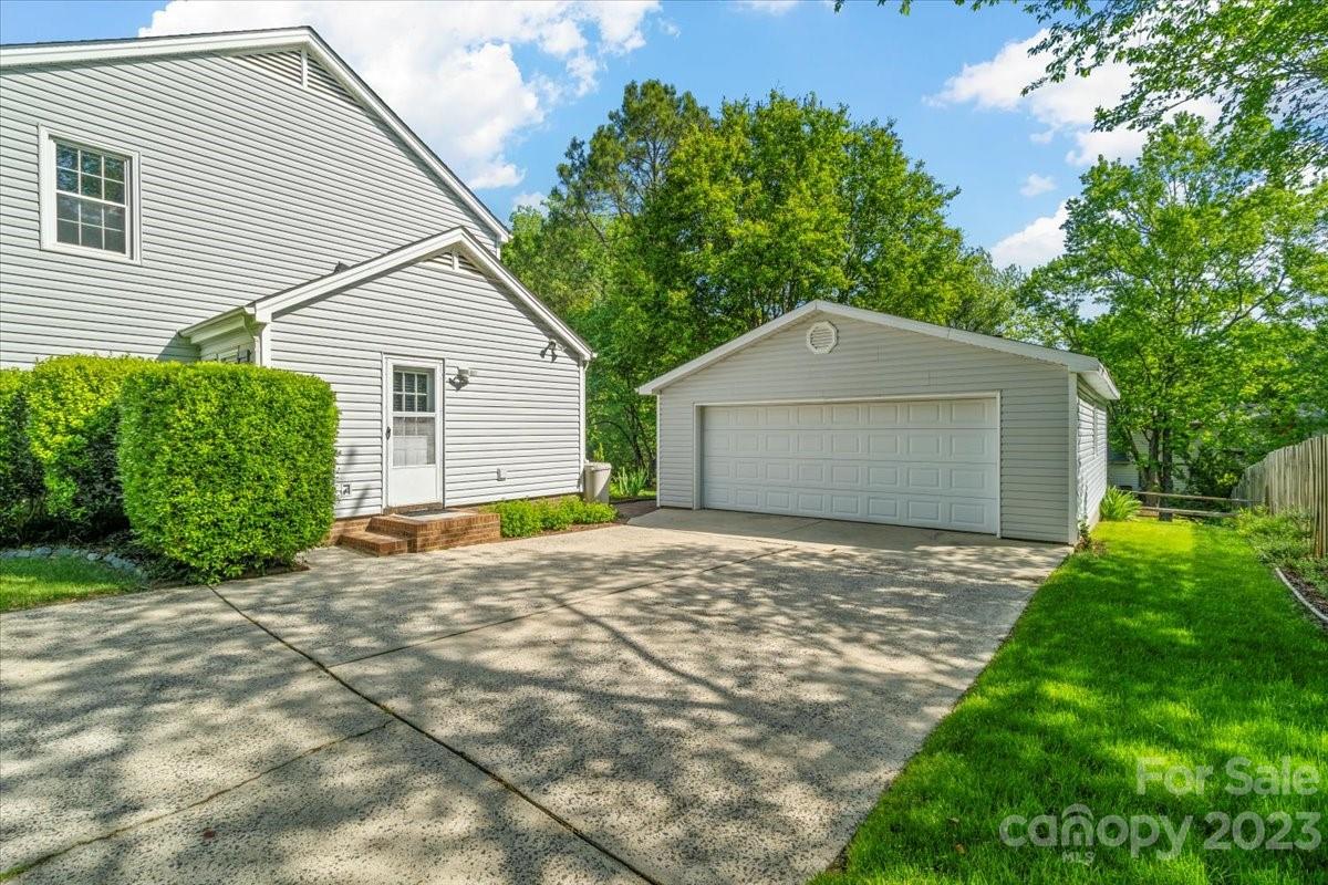 12112 Painted Tree Road Charlotte, NC 28226 - Photo 29 of 41 a view of backyard of house with green space