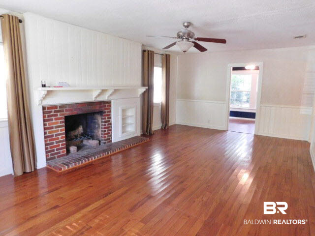 27 Chadwick Court Mobile, AL 36606 - Photo 2 of 23
