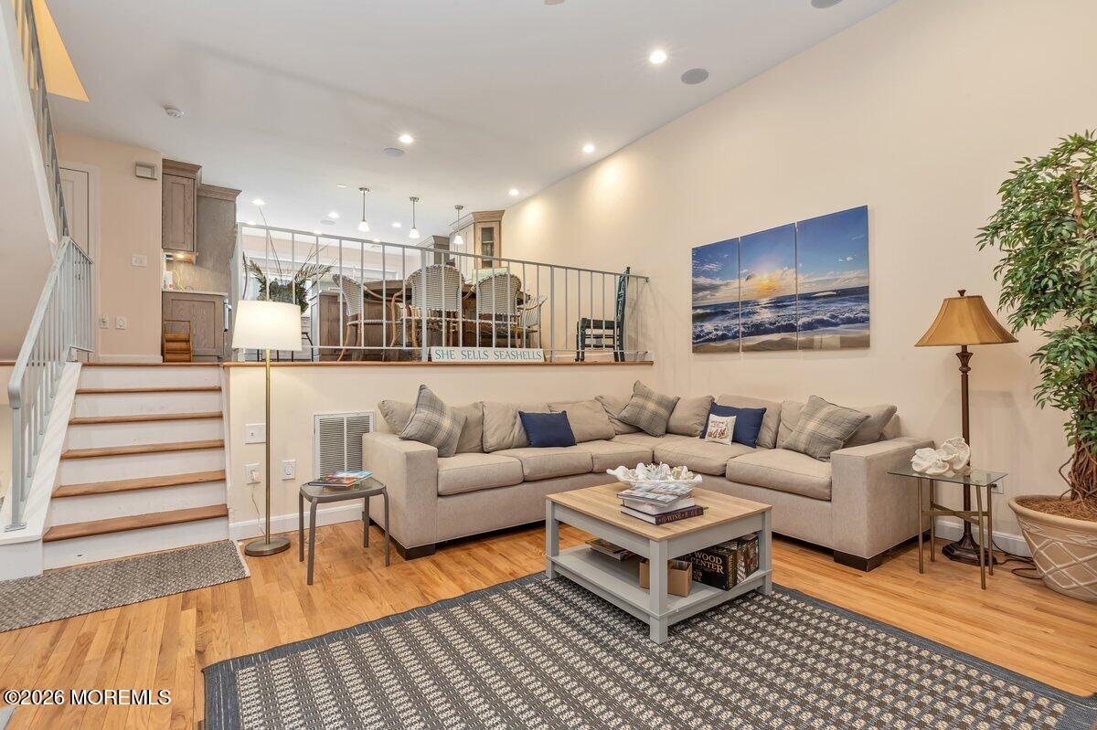 31 Village Road Sea Bright, NJ 07760 - Photo 7 of 23 3V0A8824
