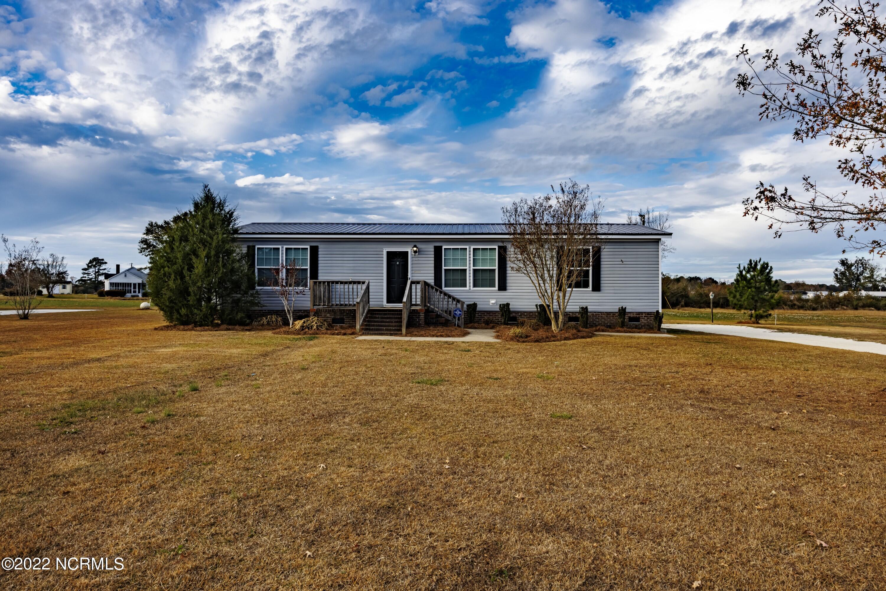 339 Rivenbark Town Road Wallace, NC 28466 - Photo 1 of 32 _K6A5359-HDR (Custom)