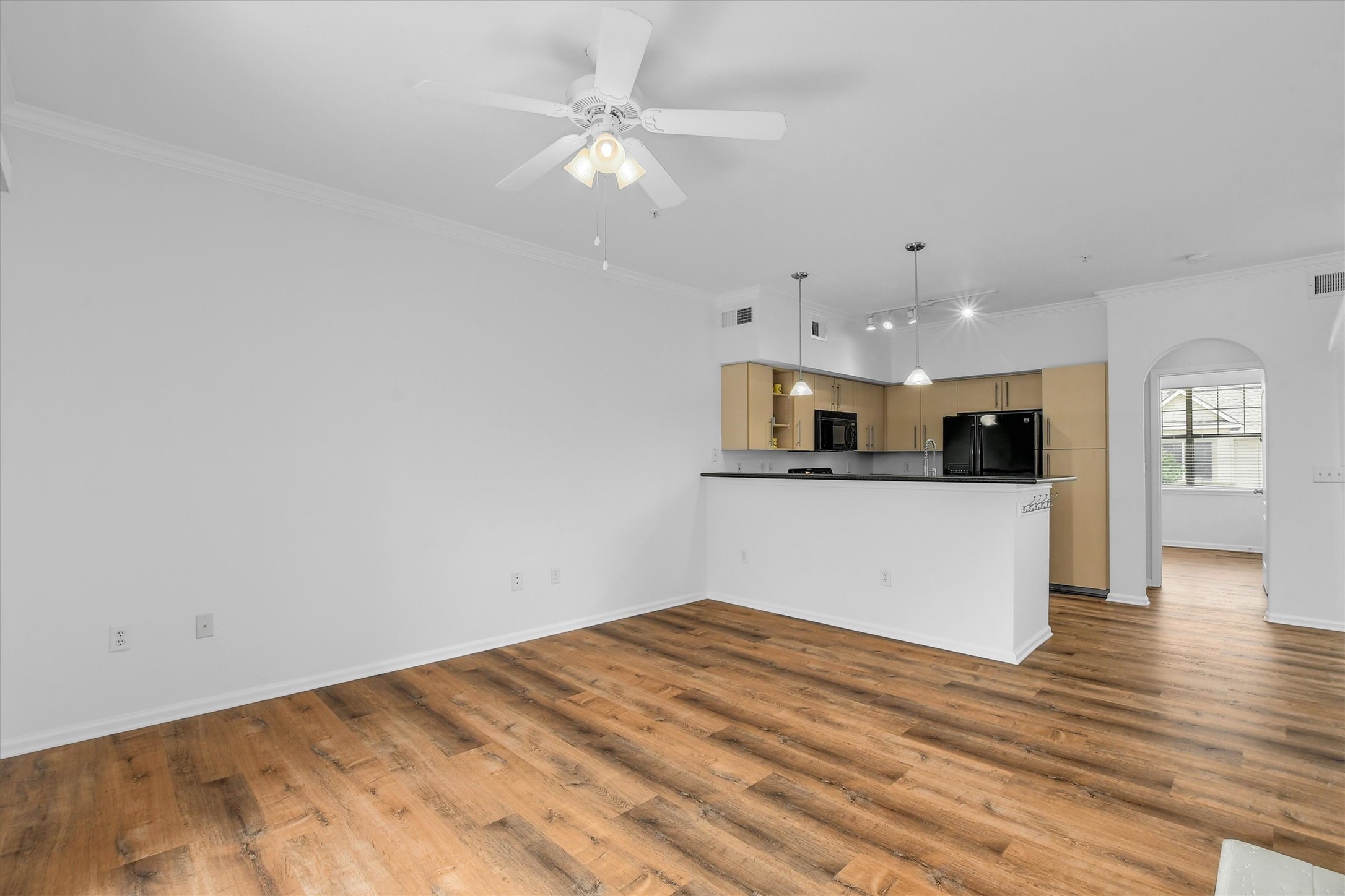 11203 Ranch Road 2222, Unit 301 Austin, TX 78732 - Photo 10 of 37