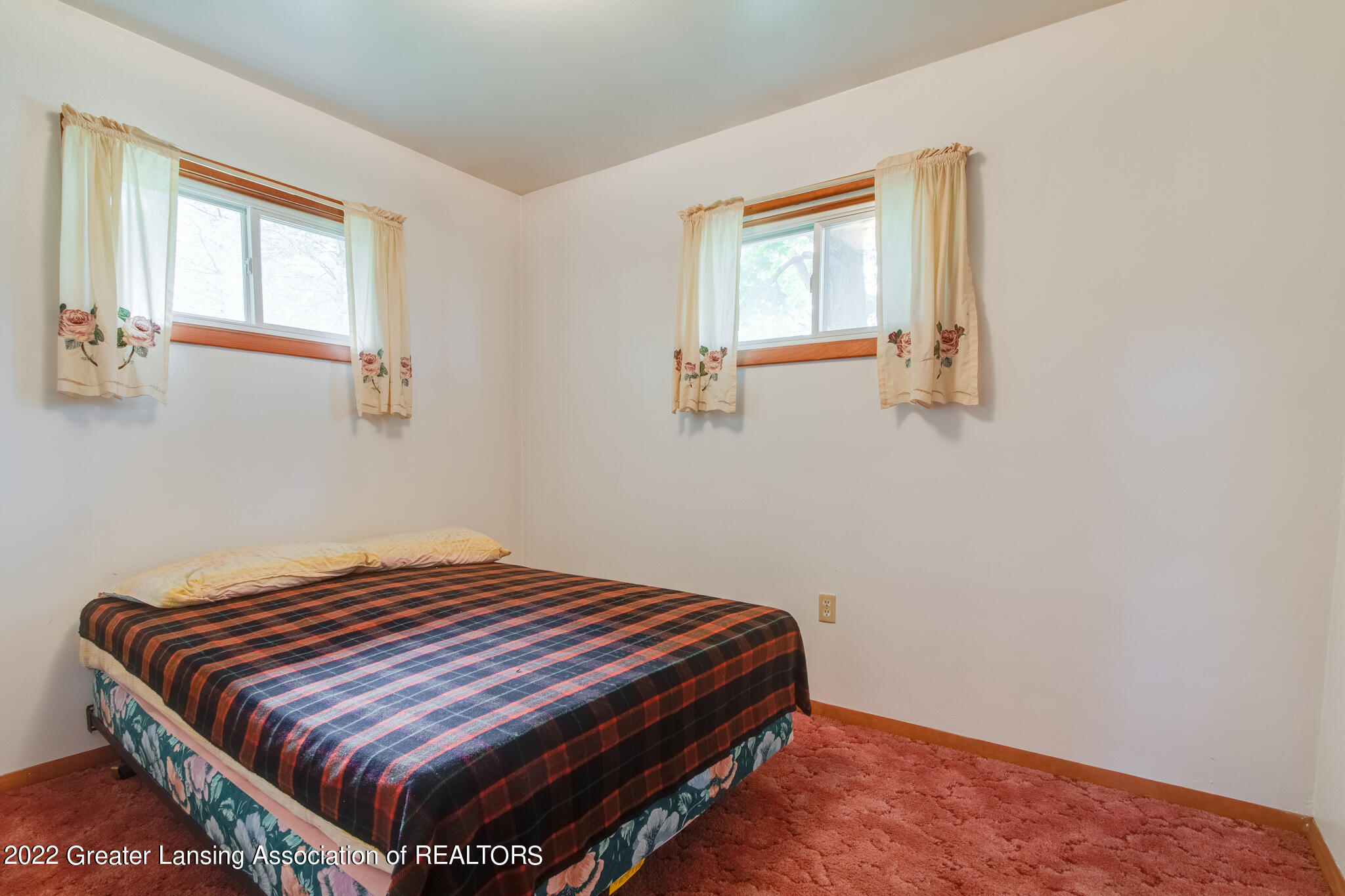 26 North Onondaga Road Mason, MI 48854 - Photo 21 of 28 26_N_Onondaga_JEFF-28