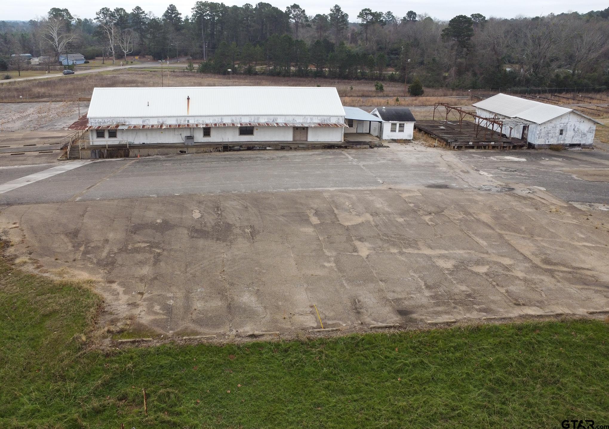 730 Humble Road New London, TX 75684 - Photo 15 of 24