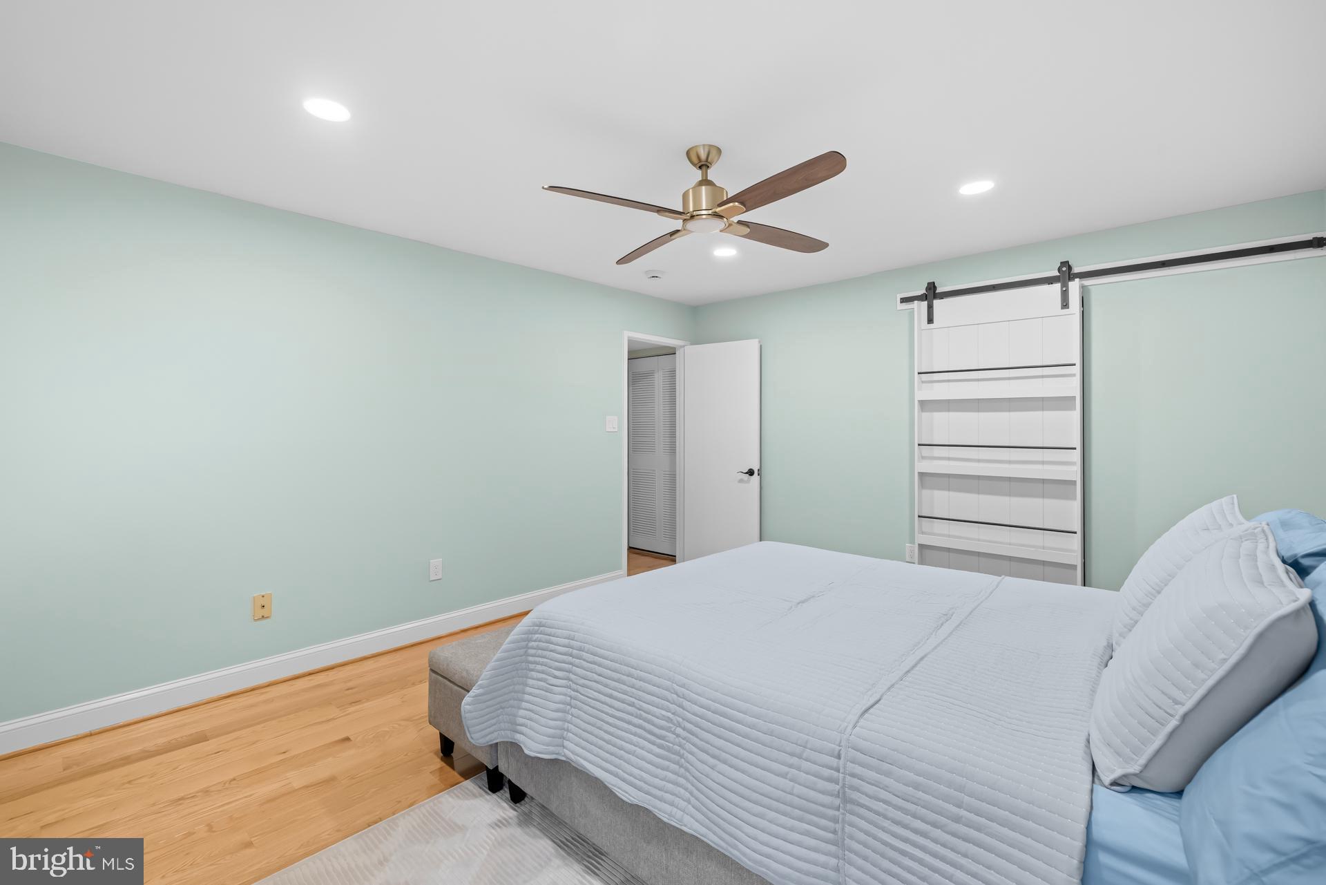 9820 Georgia Avenue, Unit 21302 Silver Spring, MD 20902 - Photo 18 of 24