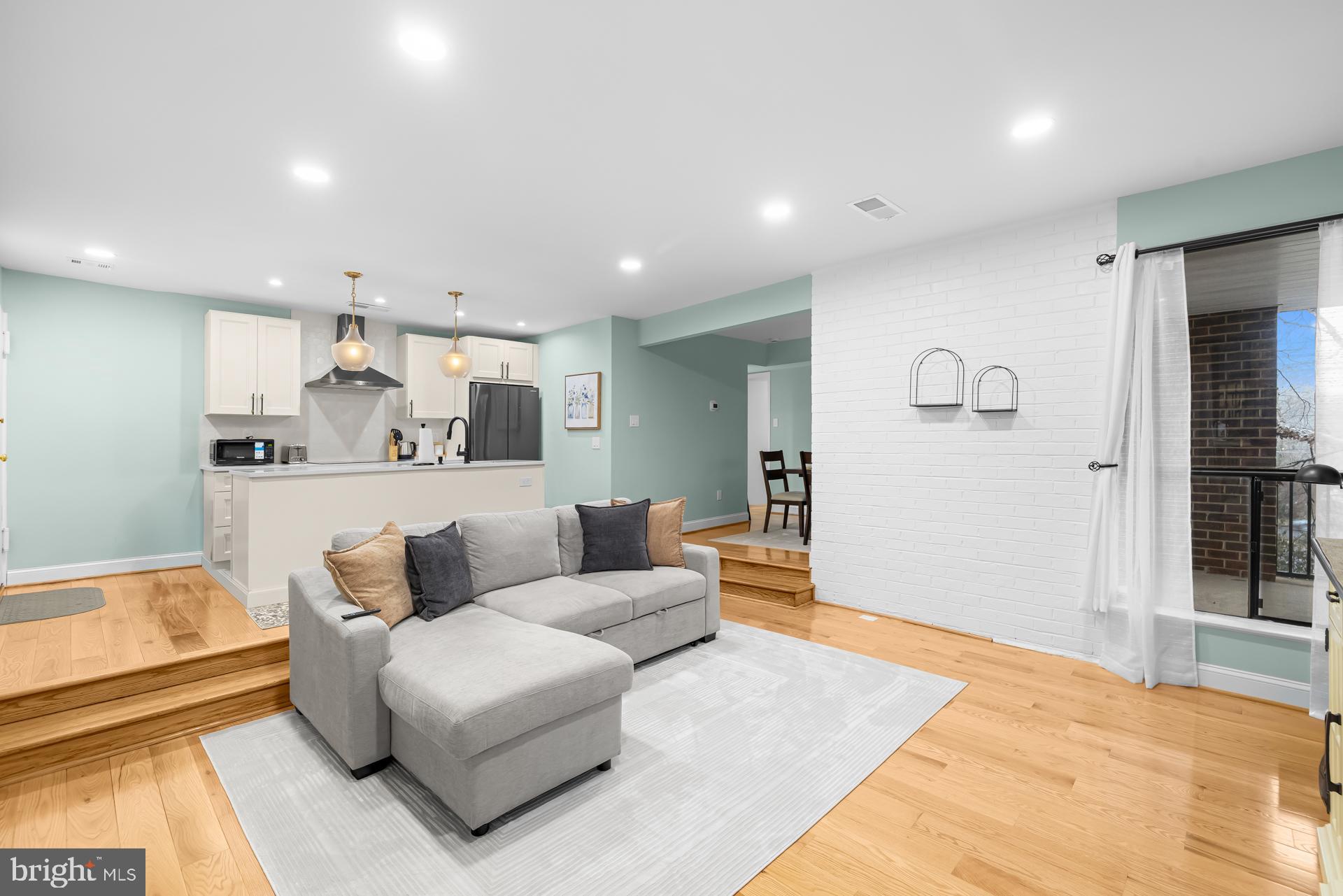 9820 Georgia Avenue, Unit 21302 Silver Spring, MD 20902 - Photo 2 of 24 Modern elegance in a cozy living space.