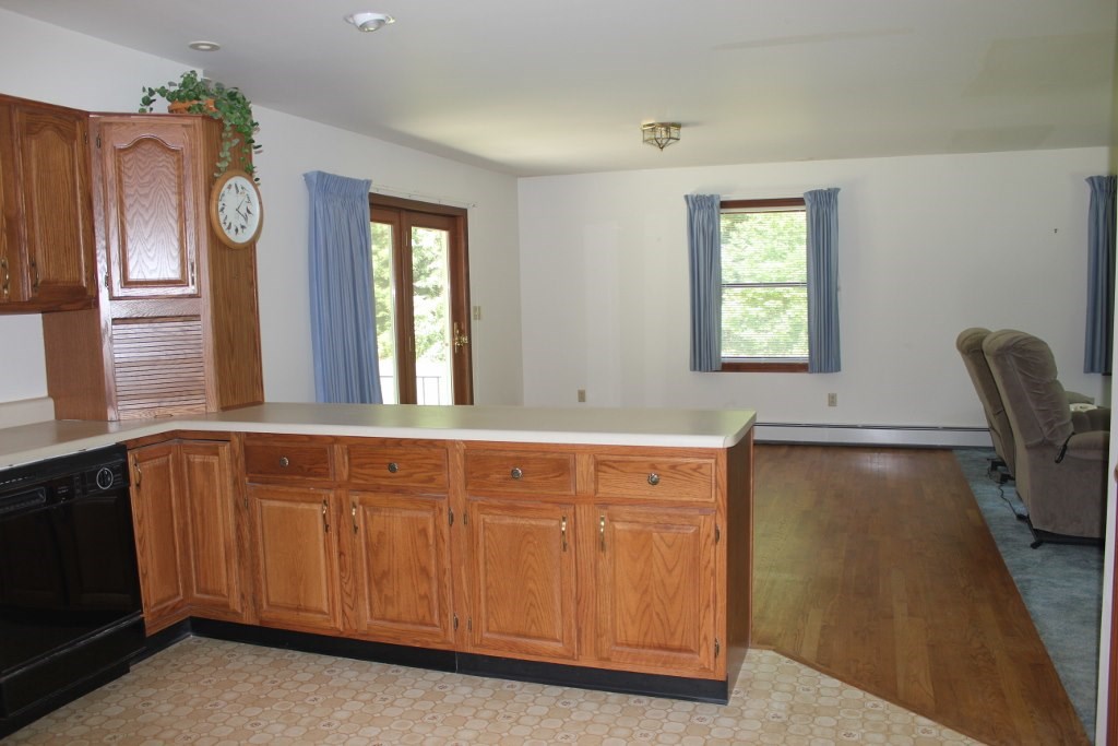 15 Green Mountain Turnpike Rockingham, VT 05143 - Photo 13 of 20