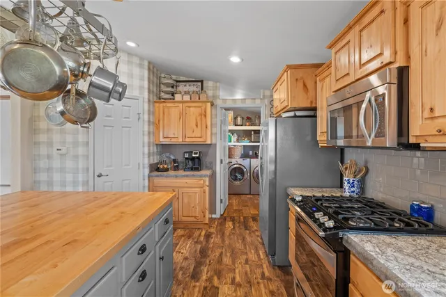 $460,000 | 205 Fairway Place South, Mattawa, WA 99349