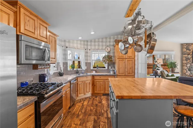 $460,000 | 205 Fairway Place South, Mattawa, WA 99349