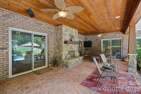 $1,459,000 | 104 Timberside Drive, Davidson, NC 28036