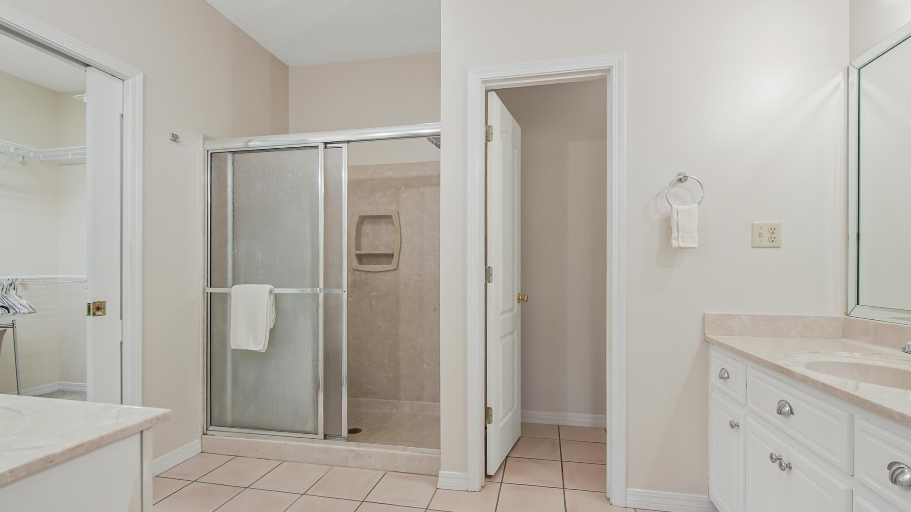 1333 Parrish Road Florala, AL 36442 - Photo 17 of 48 a bathroom with a shower and a sink