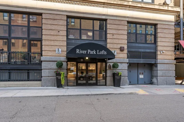 $290,000 | 406 Wacouta Street, Unit 515, St. Paul, MN 55101